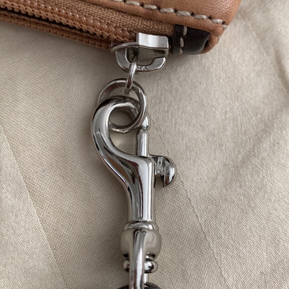 VINTAGE COACH WALLET/WRISTLET - Picture 9 of 10